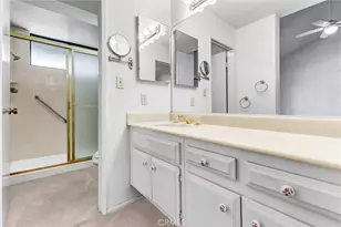 21821 Burbank, Woodland Hills, CA 91367 - Photo 19