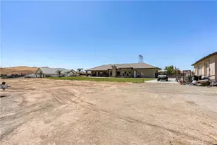 11035 Rio Mesa Dr, Bakersfield, CA 93308 - Photo 11