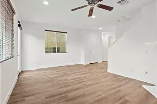 28448 Mirabelle Ln, Saugus, CA 91350 - Photo 3