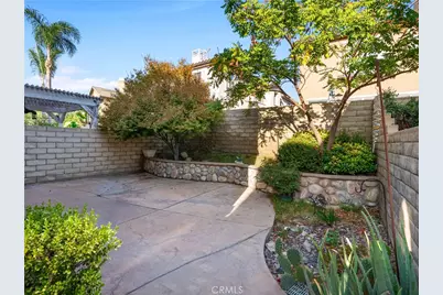 28448 Mirabelle Lane, Saugus, CA 91350 - Photo 17