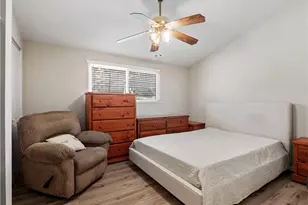 19126 Ave Of The Oaks, Newhall, CA 91321 - Photo 9