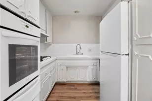 19126 Ave Of The Oaks, Newhall, CA 91321 - Photo 7