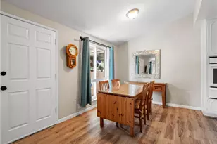 19126 Ave Of The Oaks, Newhall, CA 91321 - Photo 5