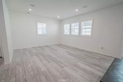 17047 Zion Dr., Canyon Country, CA 91387 - Photo 9