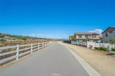 17047 Zion Dr., Canyon Country, CA 91387 - Photo 41