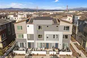 27579 Sanctuary Ct, Valencia, CA 91381 - Photo 19