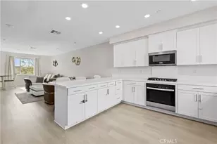 27579 Sanctuary Ct, Valencia, CA 91381 - Photo 3