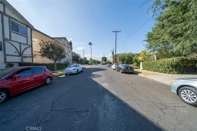 14005 Victory Boulevard, Van Nuys, CA 91401 - Photo 19