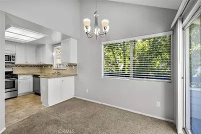 26964 Flo Lane #324, Canyon Country, CA 91351 - Photo 5