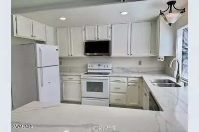 44128 Fine Circle, Lancaster, CA 93536 - Photo 9
