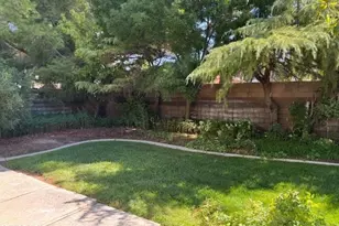 44128 Fine Cir, Lancaster, CA 93536 - Photo 35