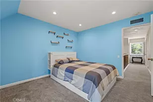 5200 Collier Pl, Woodland Hills, CA 91364 - Photo 45