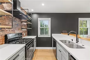 5200 Collier Pl, Woodland Hills, CA 91364 - Photo 35