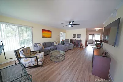 26360 Oakspur Dr #A, Newhall, CA 91321 - Photo 5