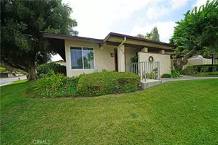 26360 Oakspur Dr, Newhall, CA 91321 - Photo 3