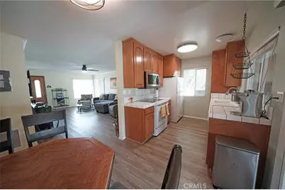 26360 Oakspur Dr #A, Newhall, CA 91321 - Photo 7