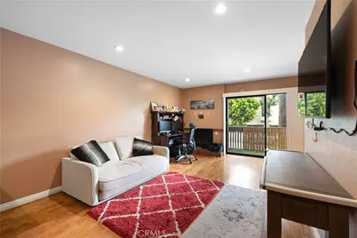 15215 Magnolia Boulevard #102, Sherman Oaks, CA 91403 - Photo 3