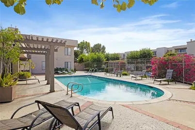 15215 Magnolia Boulevard #102, Sherman Oaks, CA 91403 - Photo 27