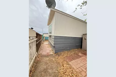 45415 E 28th Street E #45, Lancaster, CA 93535 - Photo 17