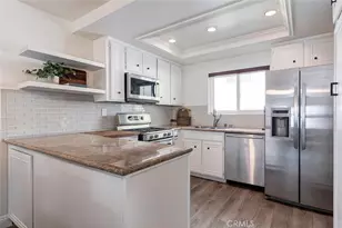 14332 Dickens, Sherman Oaks, CA 91423 - Photo 9