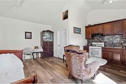 7060 Morse Avenue, North Hollywood, CA 91605 - Photo 29