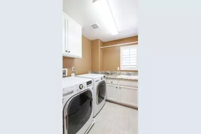 2827 Arbella, Thousand Oaks, CA 91362 - Photo 37