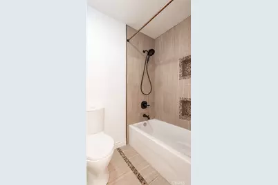 2827 Arbella, Thousand Oaks, CA 91362 - Photo 33