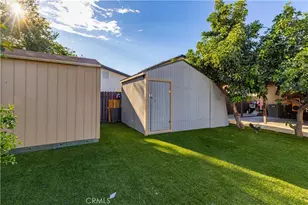 22020 Saticoy St, Canoga Park, CA 91303 - Photo 21