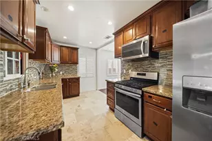 22020 Saticoy St, Canoga Park, CA 91303 - Photo 7