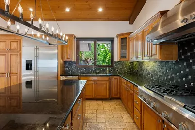 16350 Mandalay, Encino, CA 91436 - Photo 3