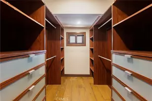 16350 Mandalay, Encino, CA 91436 - Photo 9