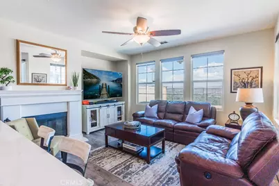 20413 Janzer Court, Newhall, CA 91350 - Photo 7