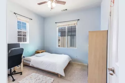 20413 Janzer Court, Newhall, CA 91350 - Photo 13