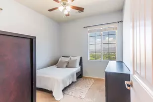 20413 Janzer Ct, Newhall, CA 91350 - Photo 11