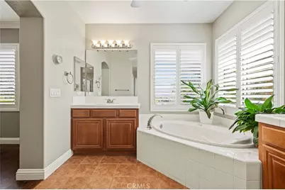 27879 Alta Vista Avenue, Valencia, CA 91355 - Photo 23