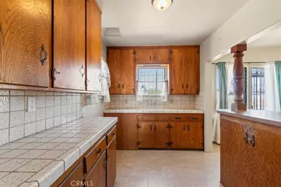 8942 Ilex, Los Angeles, CA 91352 - Photo 11