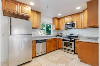 15053 Victory Boulevard #5, Van Nuys, CA 91411 - Photo 11