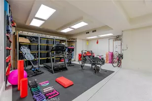 25532 Oak Meadow Dr, Valencia, CA 91381 - Photo 53