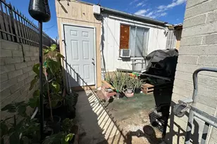 723 W I Ave, Lancaster, CA 93534 - Photo 23
