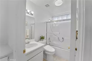 27922 Bridlewood Dr, Castaic, CA 91384 - Photo 37