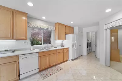 27922 Bridlewood Drive, Castaic, CA 91384 - Photo 31