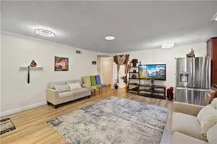 9224 9226 N Gothic Ave, North Hills, CA 91343 - Photo 7