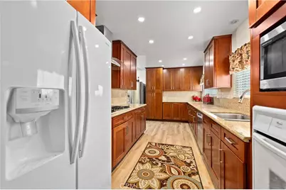 9224 9226 N Gothic Avenue, North Hills, CA 91343 - Photo 13