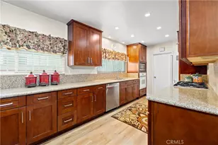 9224 9226 N Gothic Ave, North Hills, CA 91343 - Photo 9