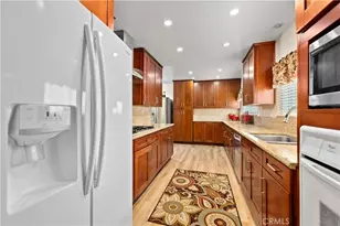 9224 9226 N Gothic Ave, North Hills, CA 91343 - Photo 13