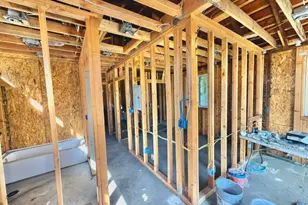 15021 15023 Sylvan, Van Nuys, CA 91411 - Photo 11