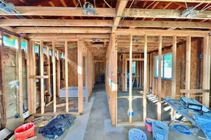 15021 15023 Sylvan, Van Nuys, CA 91411 - Photo 9