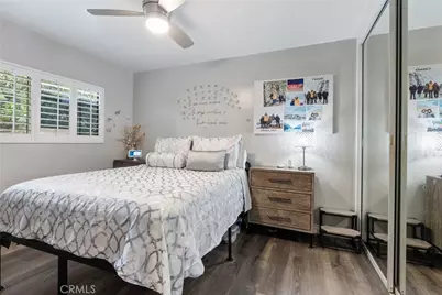 19122 Vanowen St, Reseda, CA 91335 - Photo 11