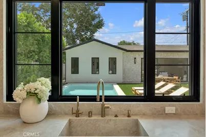 12420 Milbank Street, Studio City, CA 91604 - Photo 15