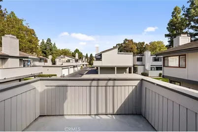 6508 Twin Circle Lane #1, Simi Valley, CA 93063 - Photo 11